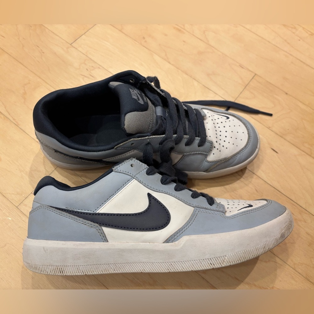 NIKE Men’s SB Force sneakers